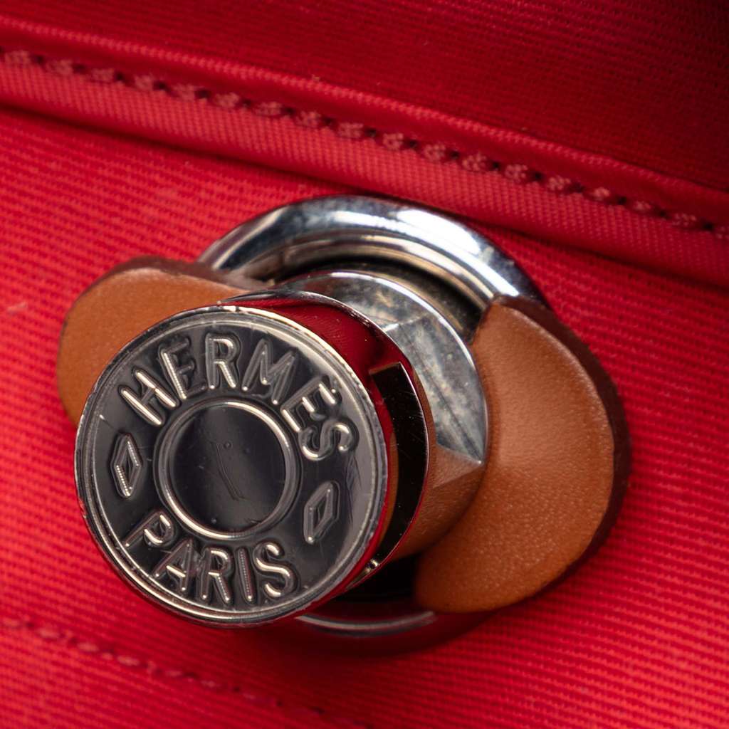 Hermès Toile Herbag Zip 31 Red Canvas Good condition - Model View