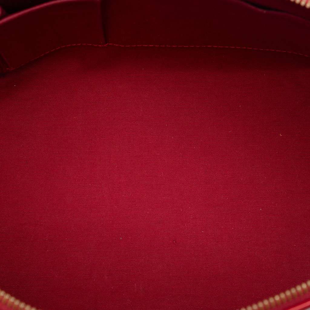 Louis Vuitton Monogram Vernis Bellevue PM Red Leather Good condition - Model View