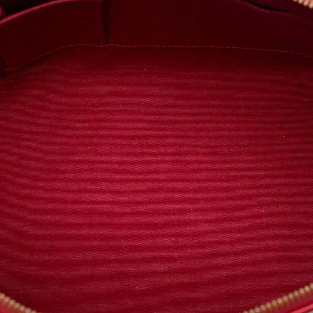 Louis Vuitton Monogram Vernis Bellevue PM Red Leather Very good - Model View