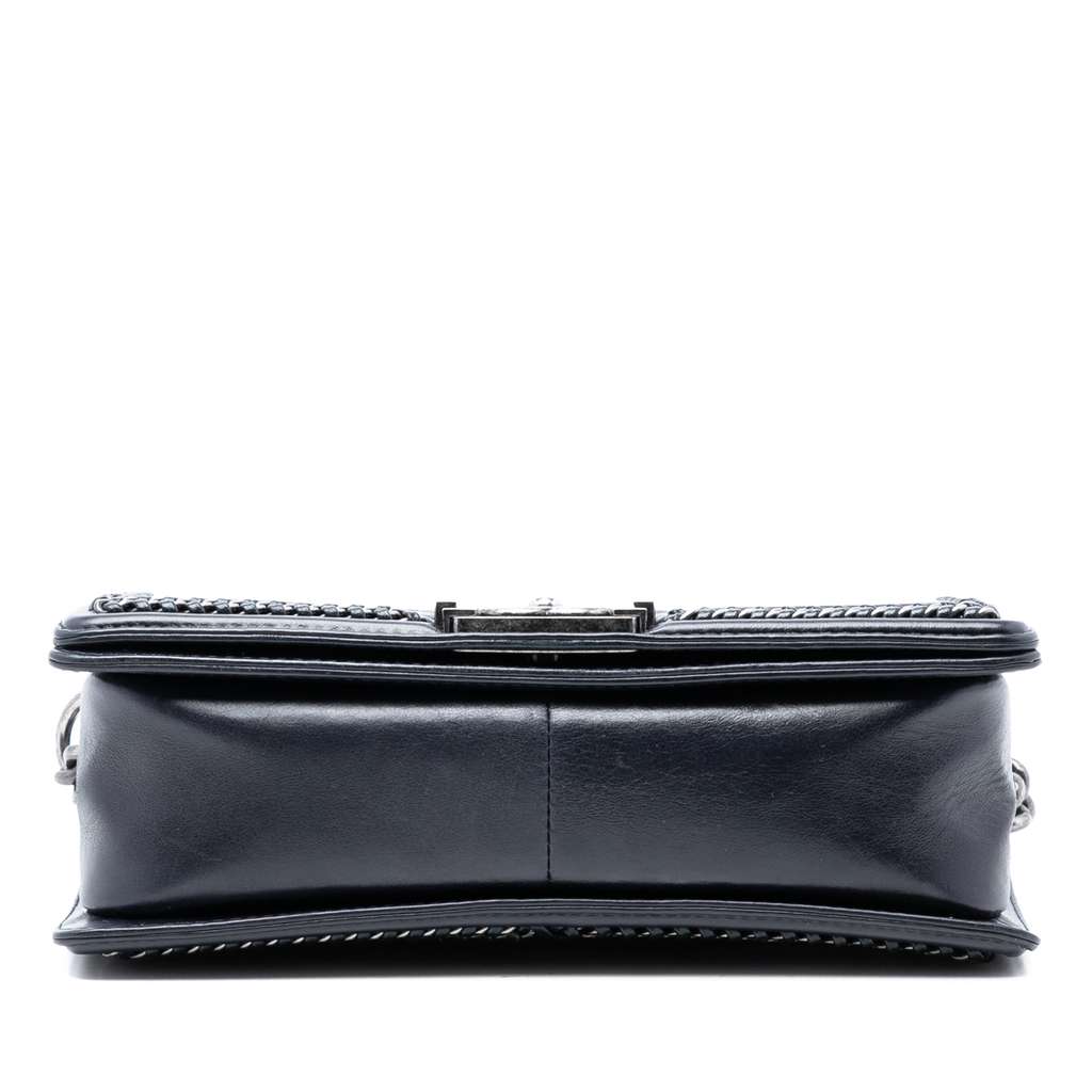 Chanel Old Medium Quilted Calfskin Whipstitch Chain Around Boy Top Handle Flap Blue Leather Good condition - Inside View