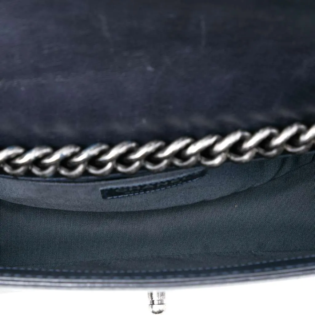 Chanel Old Medium Quilted Calfskin Whipstitch Chain Around Boy Top Handle Flap Blue Leather Very good - Model View