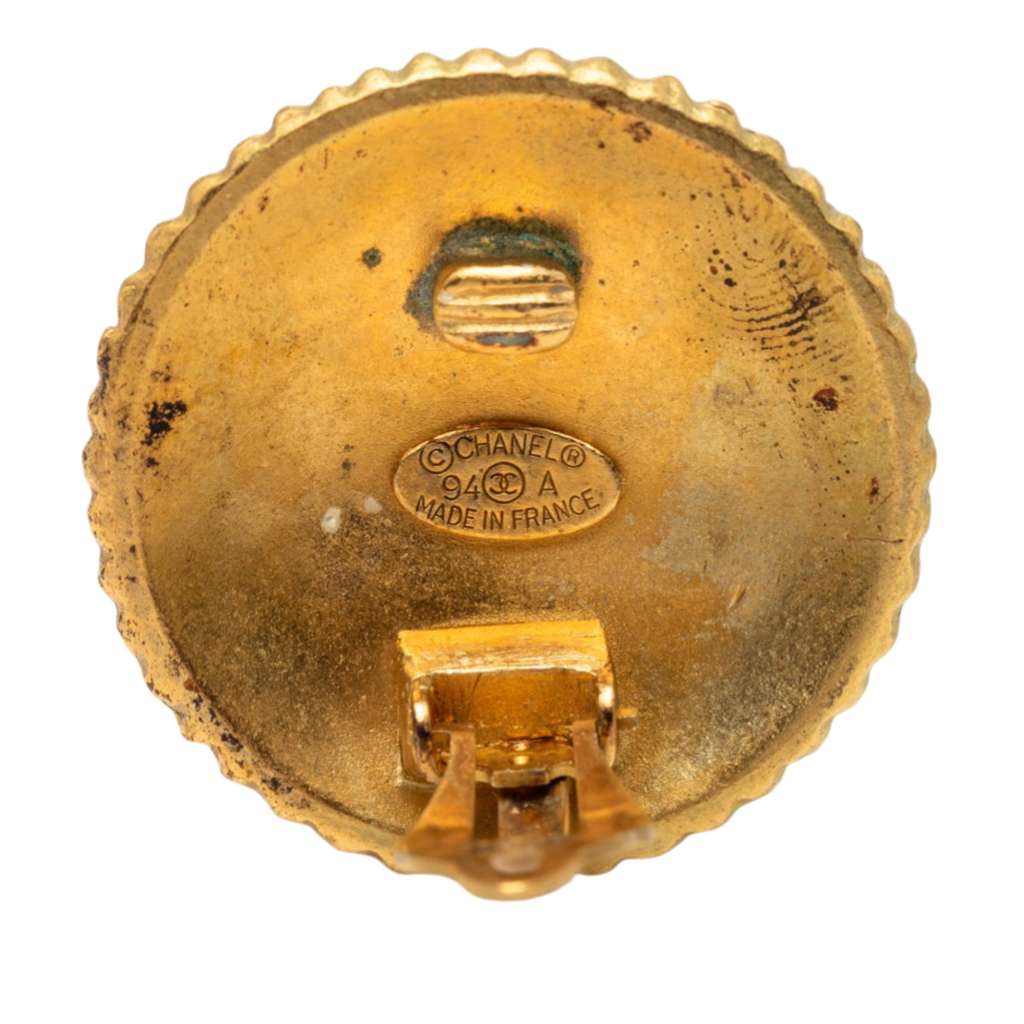 Chanel Gold Plated Logo Button Clip On Earrings Gold Metal Good condition - Inside View