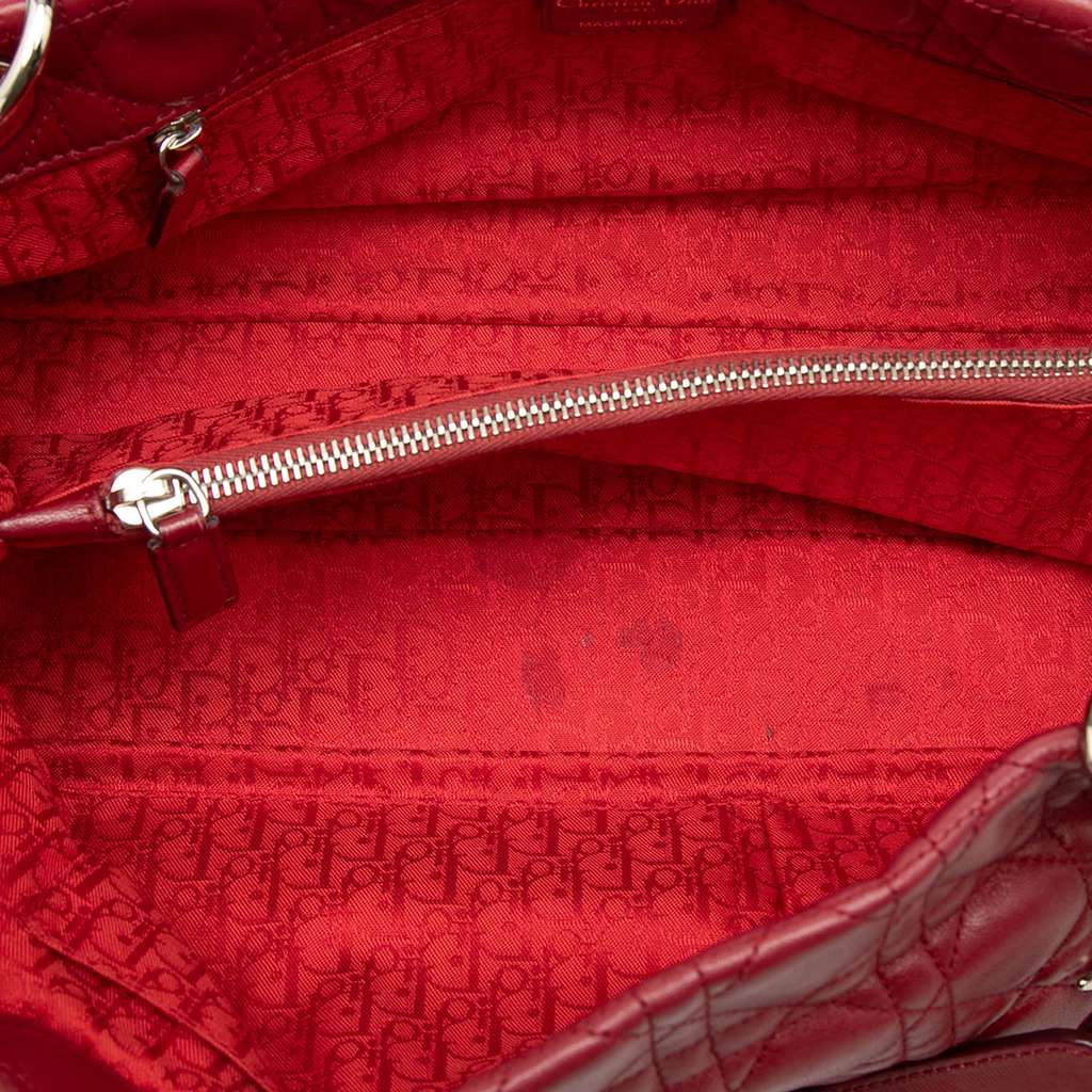 Dior Small Lambskin Cannage Lady Dior Soft Shopping Tote Red Leather Good condition - Model View