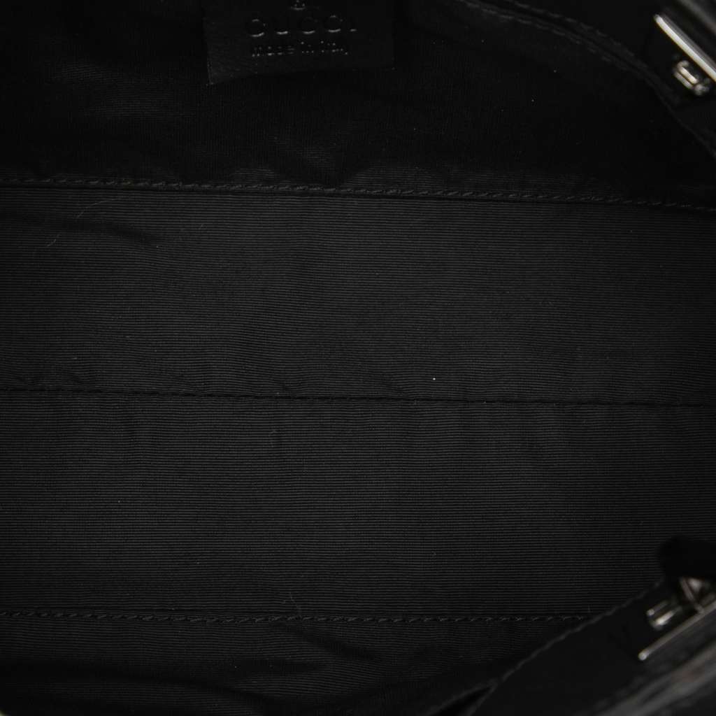 Gucci GG Denim Shoulder Bag Grey Denim Good condition - Model View