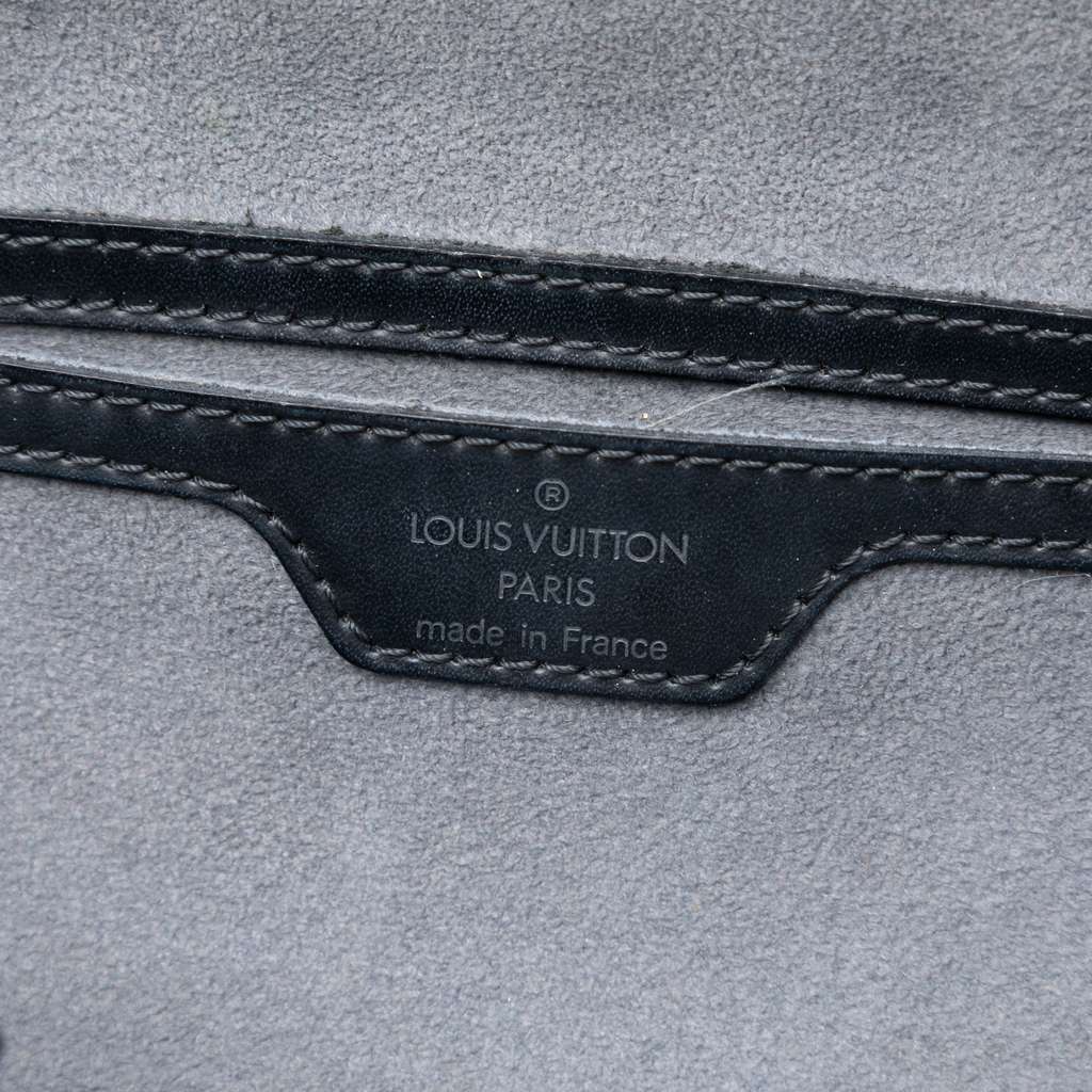 Louis Vuitton Epi Soufflot Black Leather Good condition - Box View