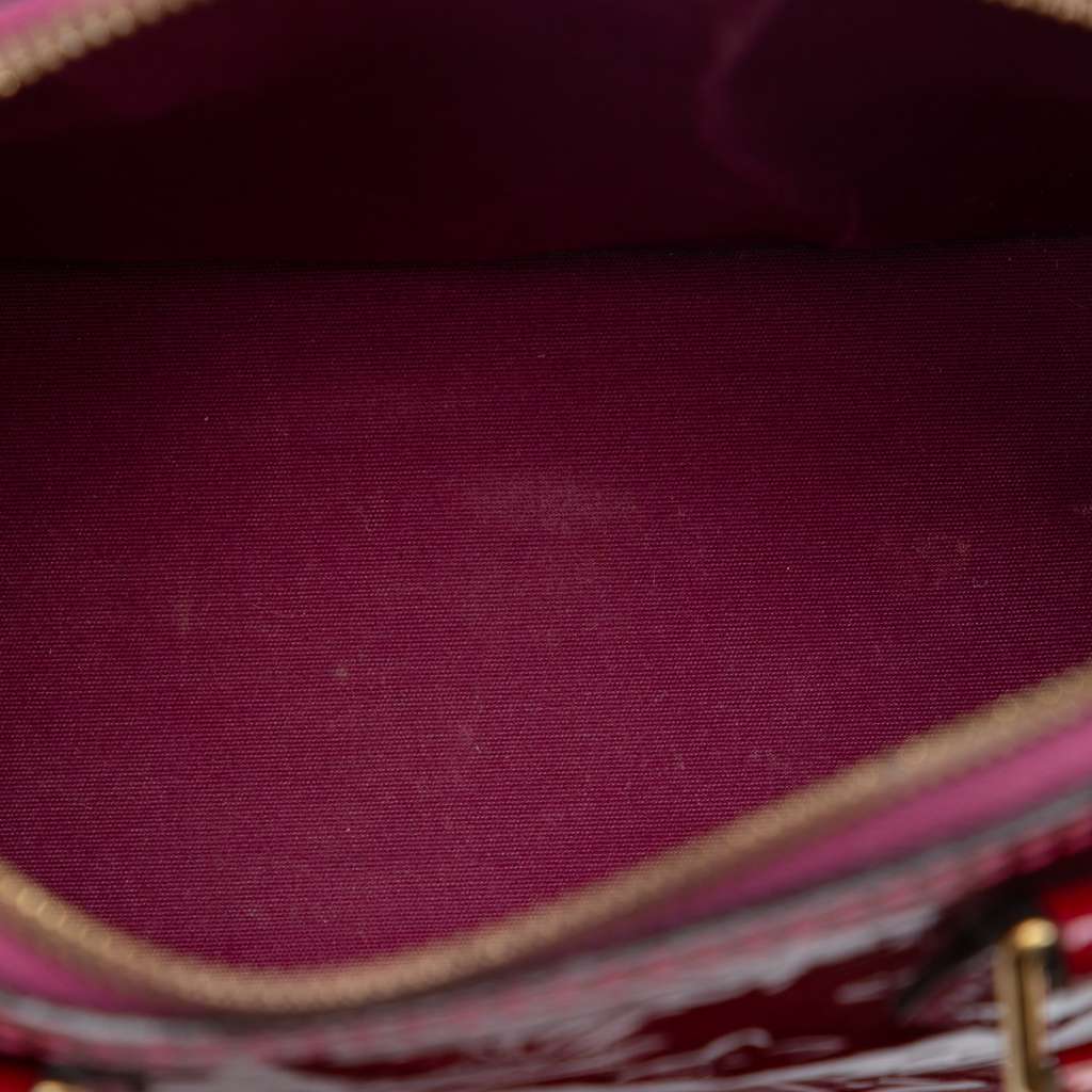 Louis Vuitton Monogram Vernis Alma BB Red Leather Good condition - Model View
