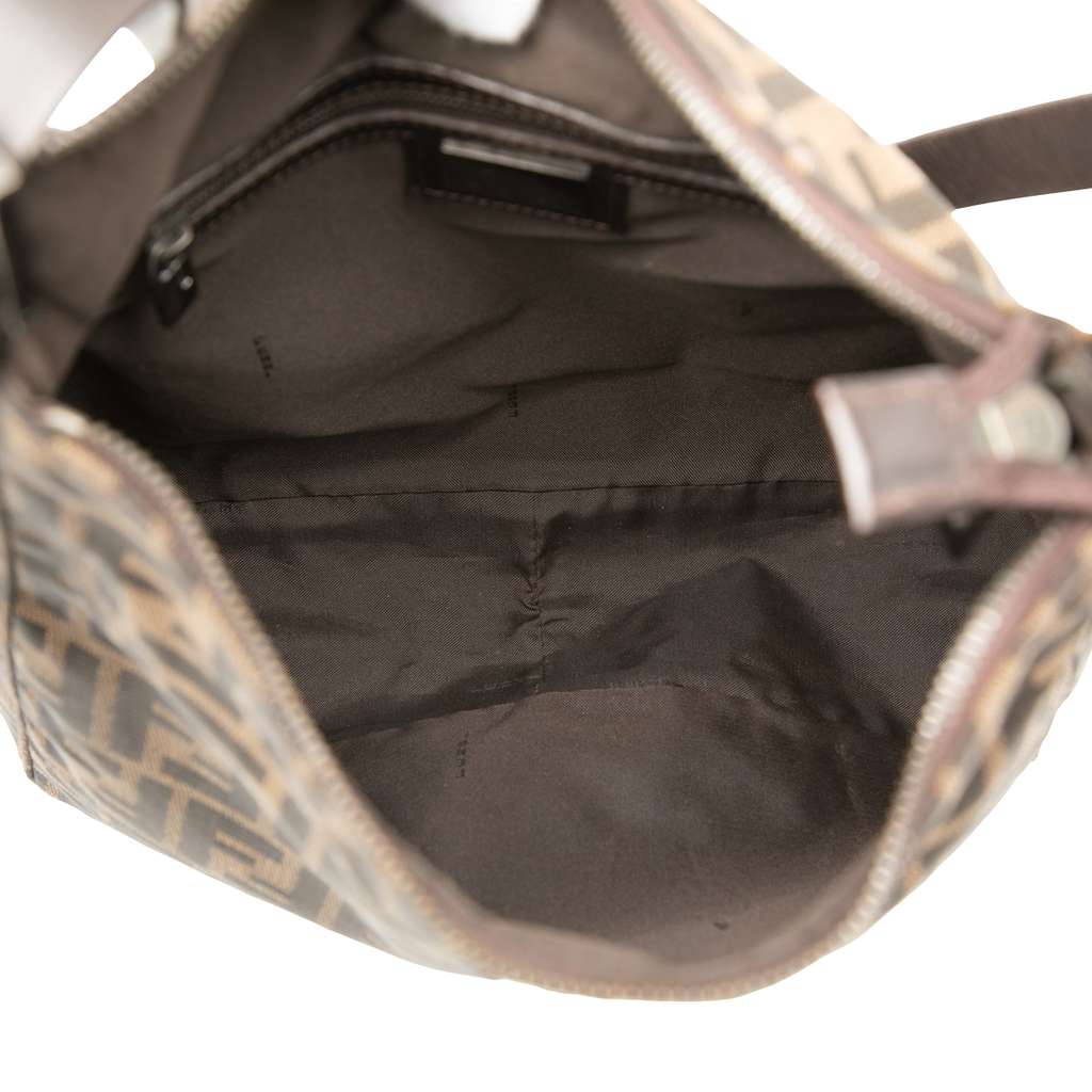 Fendi Zucca Canvas Shoulder Bag Brown Canvas Good condition - Model View