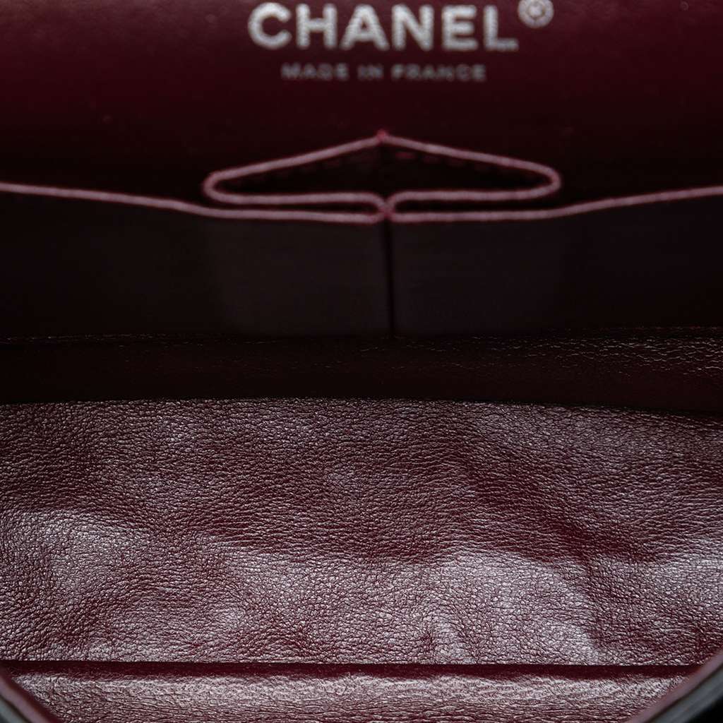 Chanel Medium Classic Washed Lambskin Bijoux Chain Double Flap Black Leather Good condition - Model View