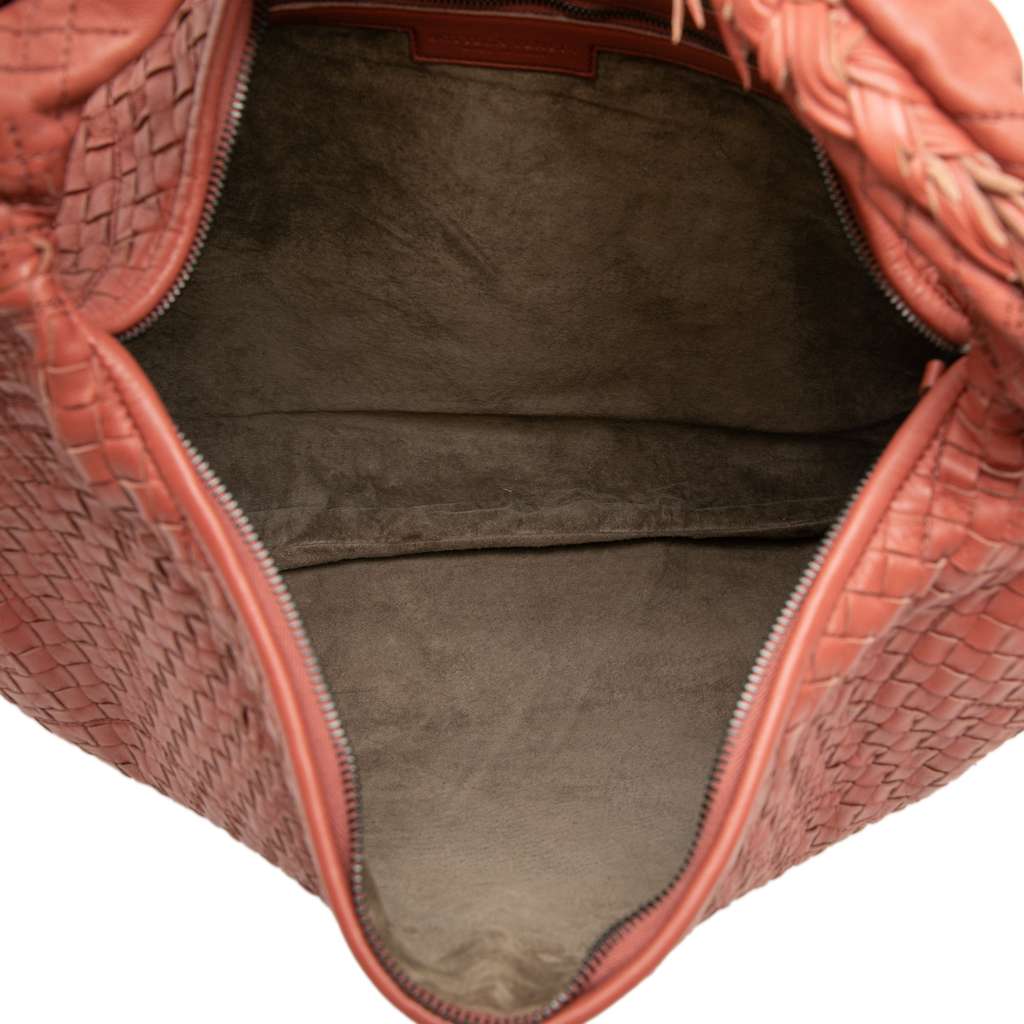 Bottega Veneta Large Nappa Intrecciato Veneta Hobo Red Leather Good condition - Model View