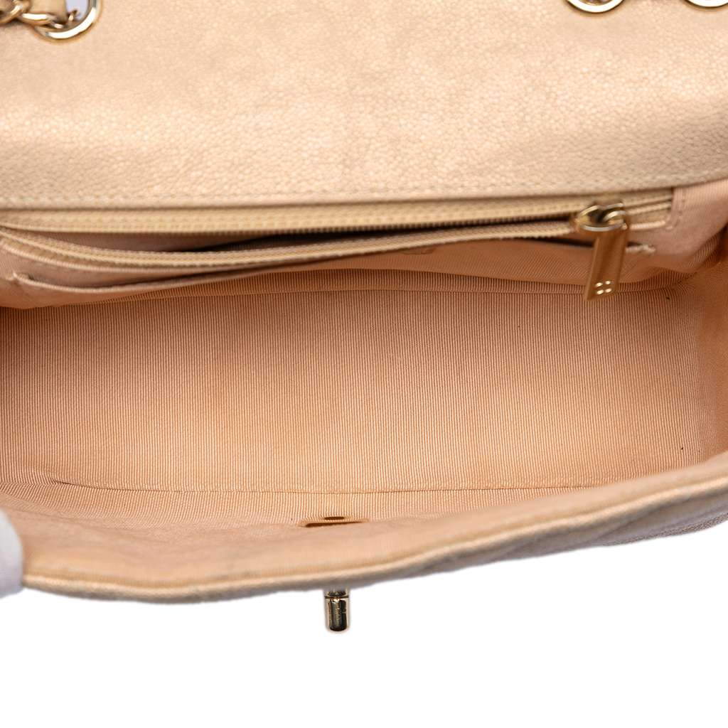 Chanel Small Chevron Caviar Statement Flap Beige Leather Good condition - Model View