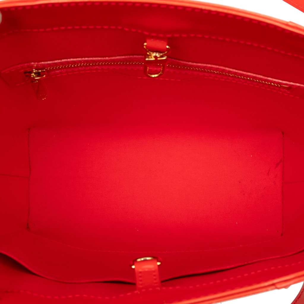 Louis Vuitton Monogram Vernis Avalon MM Red Leather Good condition - Model View