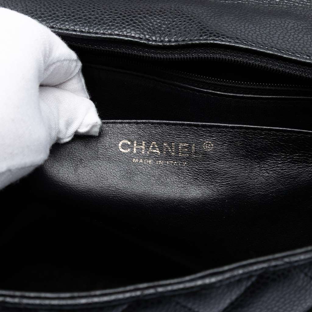 Chanel Jumbo Classic Caviar Double Flap Black Leather Good condition - Box View