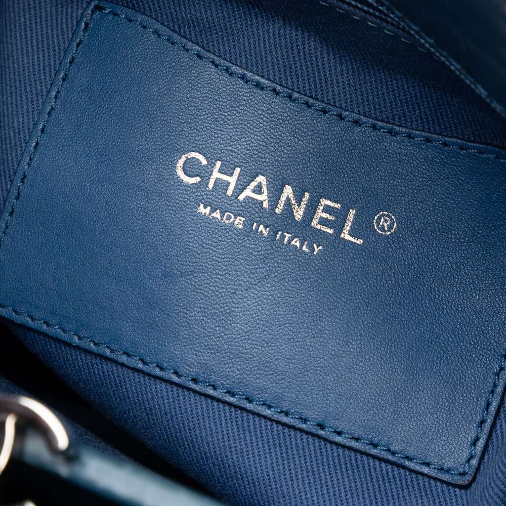 Chanel Large Quilted Crackled Patent Just Mademoiselle Bowling Bag Blue Leather Good condition - Box View