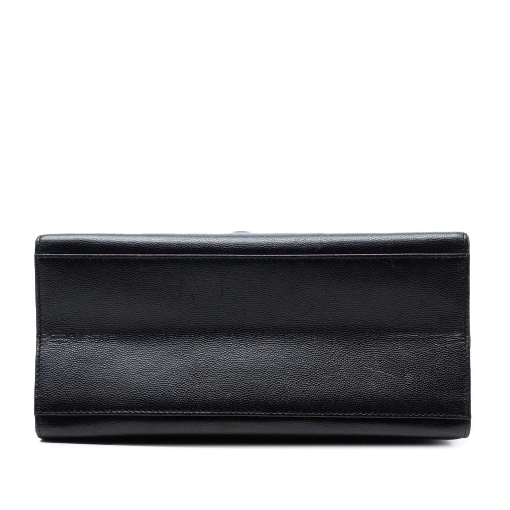 Chanel CC Caviar Twisted Strap Shoulder Bag Black Leather Good condition - Inside View