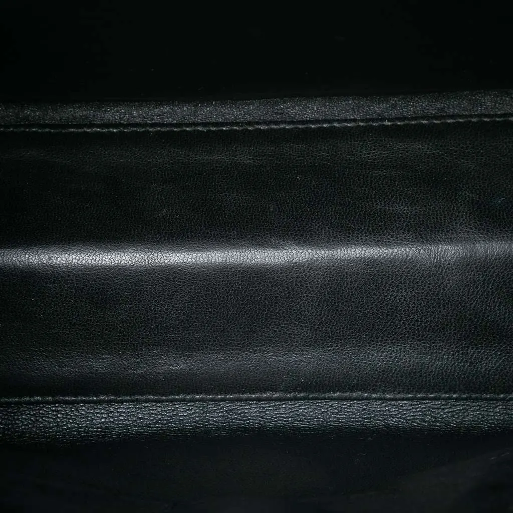 Chanel CC Caviar Twisted Strap Shoulder Bag Black Leather Very good - Model View