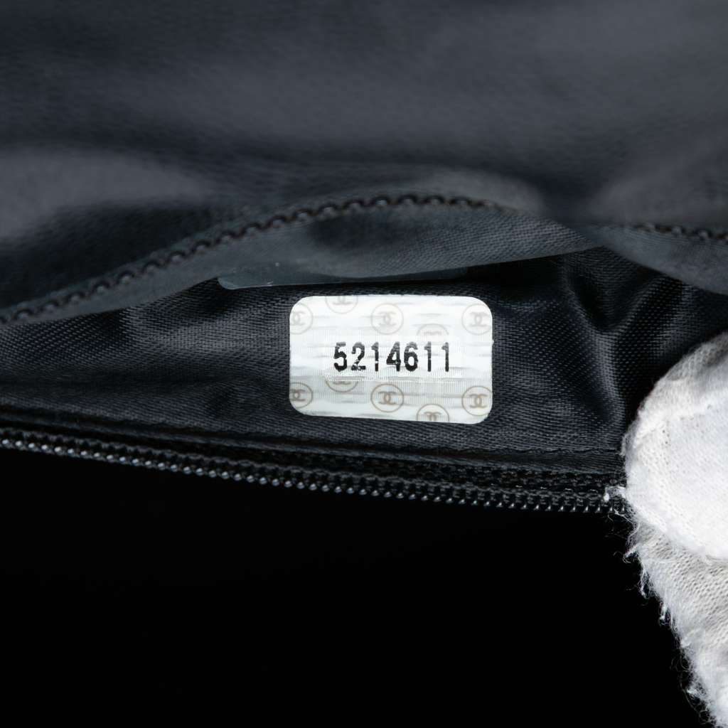 Chanel CC Caviar Twisted Strap Shoulder Bag Black Leather Good condition - Box View