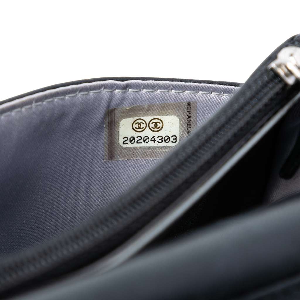 Chanel CC Embossed Lambskin Camellia Wallet On Chain Black Leather Good condition - Box View