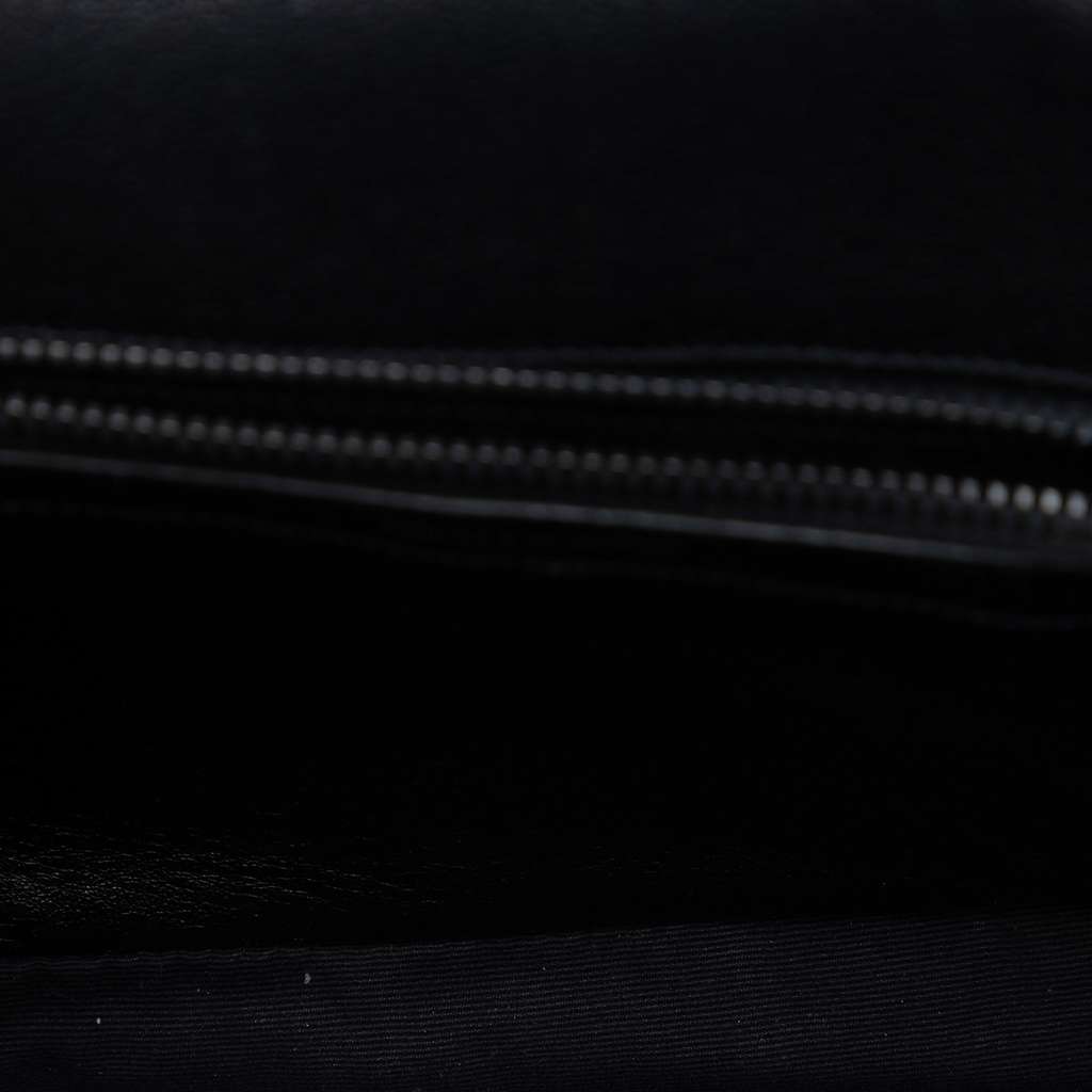 Saint Laurent Medium Chevron Sheepskin  Monogram Monochrome College Bag Black Leather Good condition - Model View