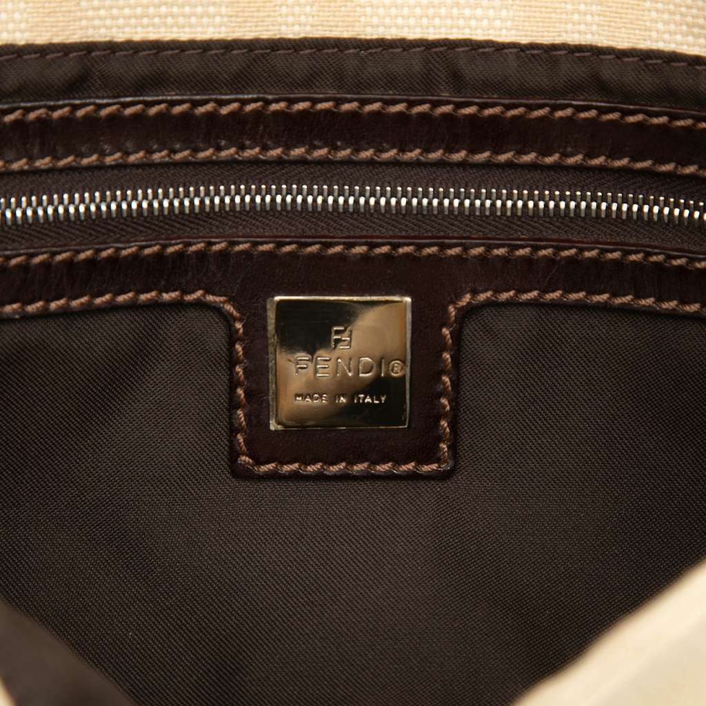 Fendi Zucca Canvas Baguette Beige Canvas Good condition - Box View