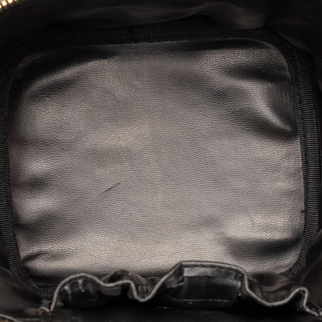 Chanel CC Caviar Vanity Bag Black Leather Good condition - Model View