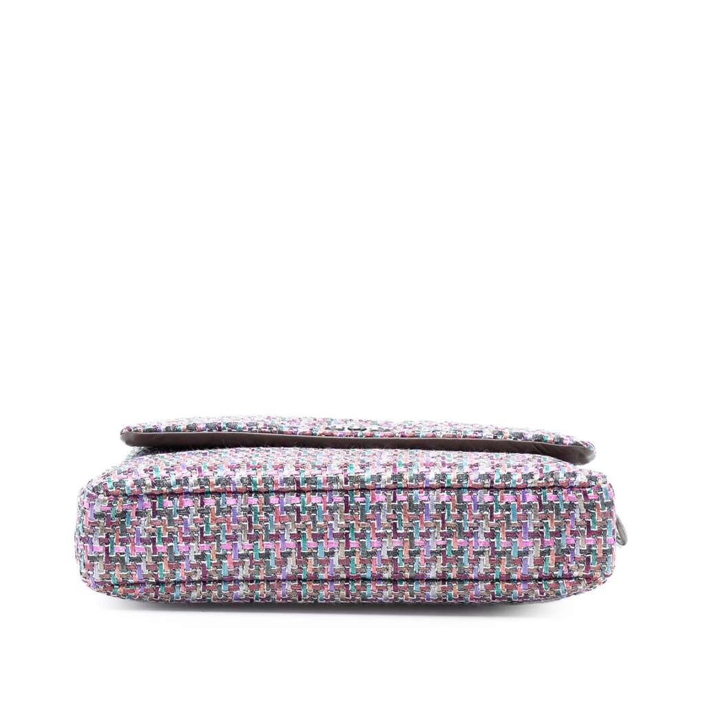 Chanel CC Tweed Clasp Flap Purple Tweed Good condition - Inside View
