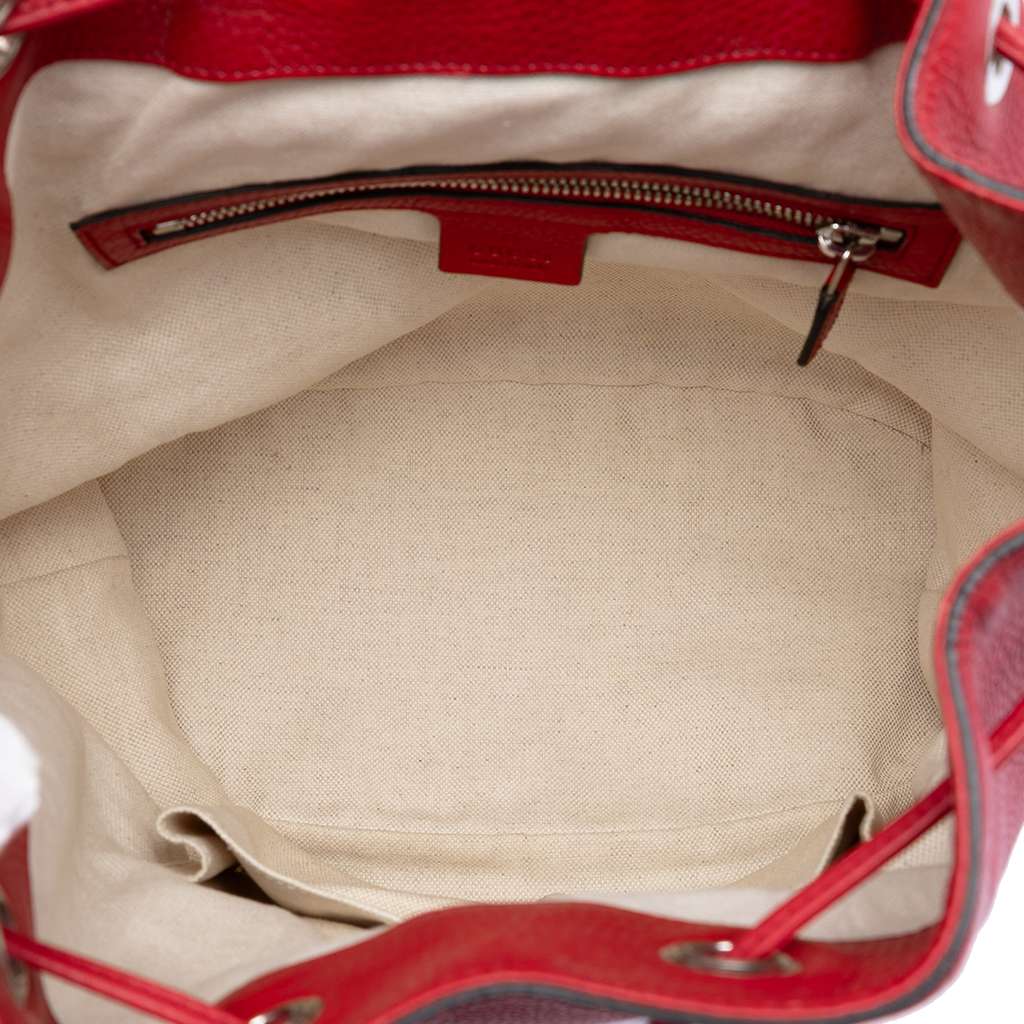 Gucci Small Pebbled Calfskin Soho Drawstring Backpack Red Leather Good condition - Model View
