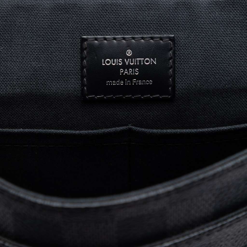 Louis Vuitton Damier Graphite District PM Black Good condition - Box View