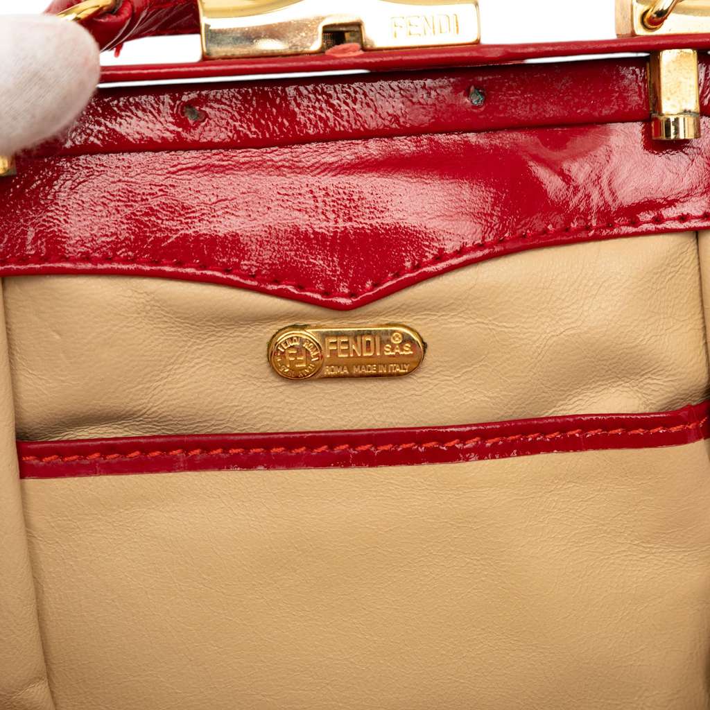 Fendi Patent Frame Shoulder Bag Red Leather Good condition - Box View