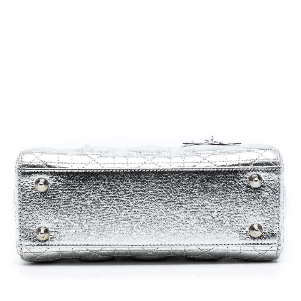 Dior Small Metallic Lambskin Cannage My ABCDior Lady Dior Silver Leather Good condition - Inside View