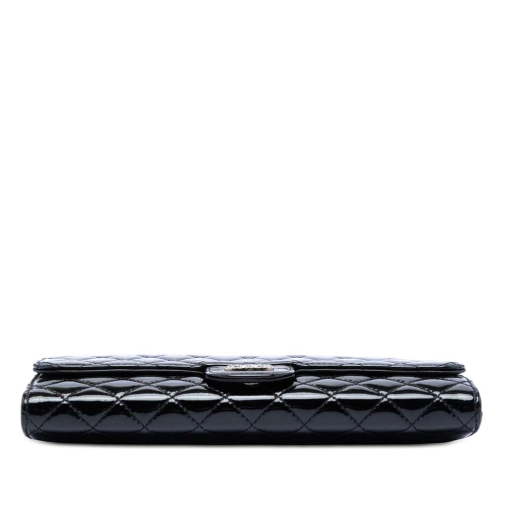 Chanel Quilted Patent Brilliant East West Flap Clutch with Chain Black Leather Good condition - Inside View