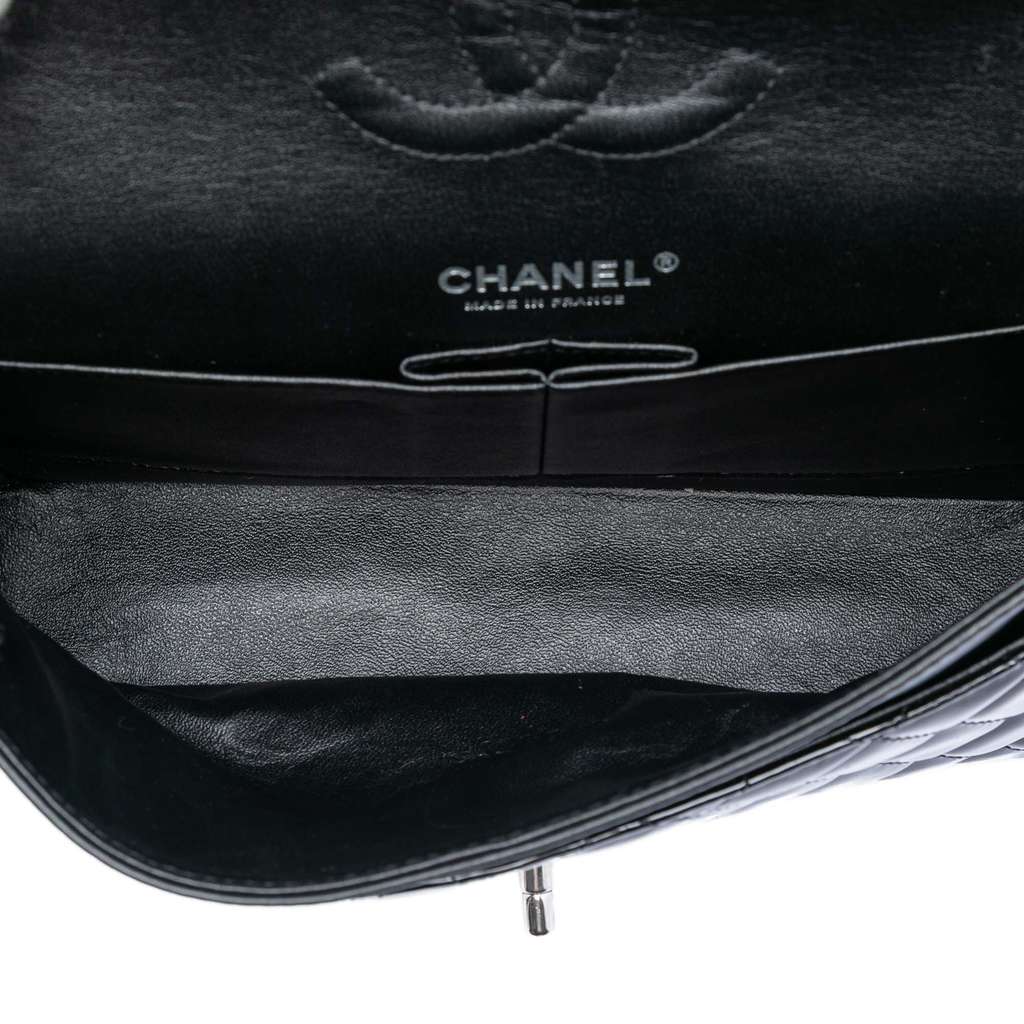 Chanel Medium Classic Patent Double Flap Black Leather Good condition - Model View
