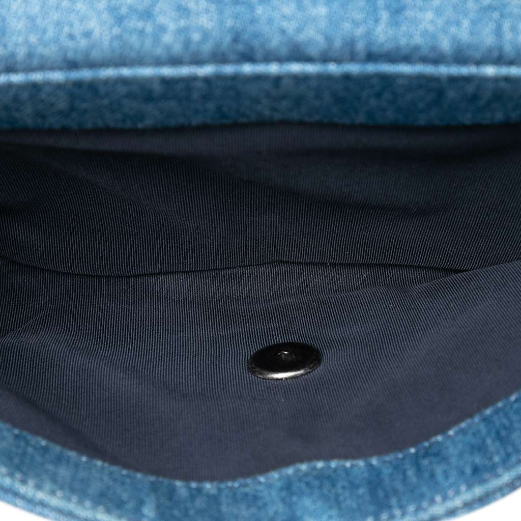 Chanel CC Denim Fringe Single Flap Blue Denim Good condition - Model View