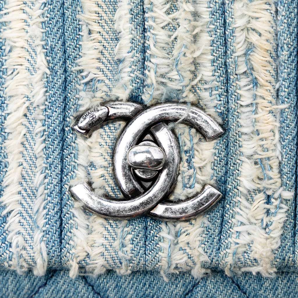 Chanel CC Denim Fringe Single Flap Blue Denim Good condition - Box View