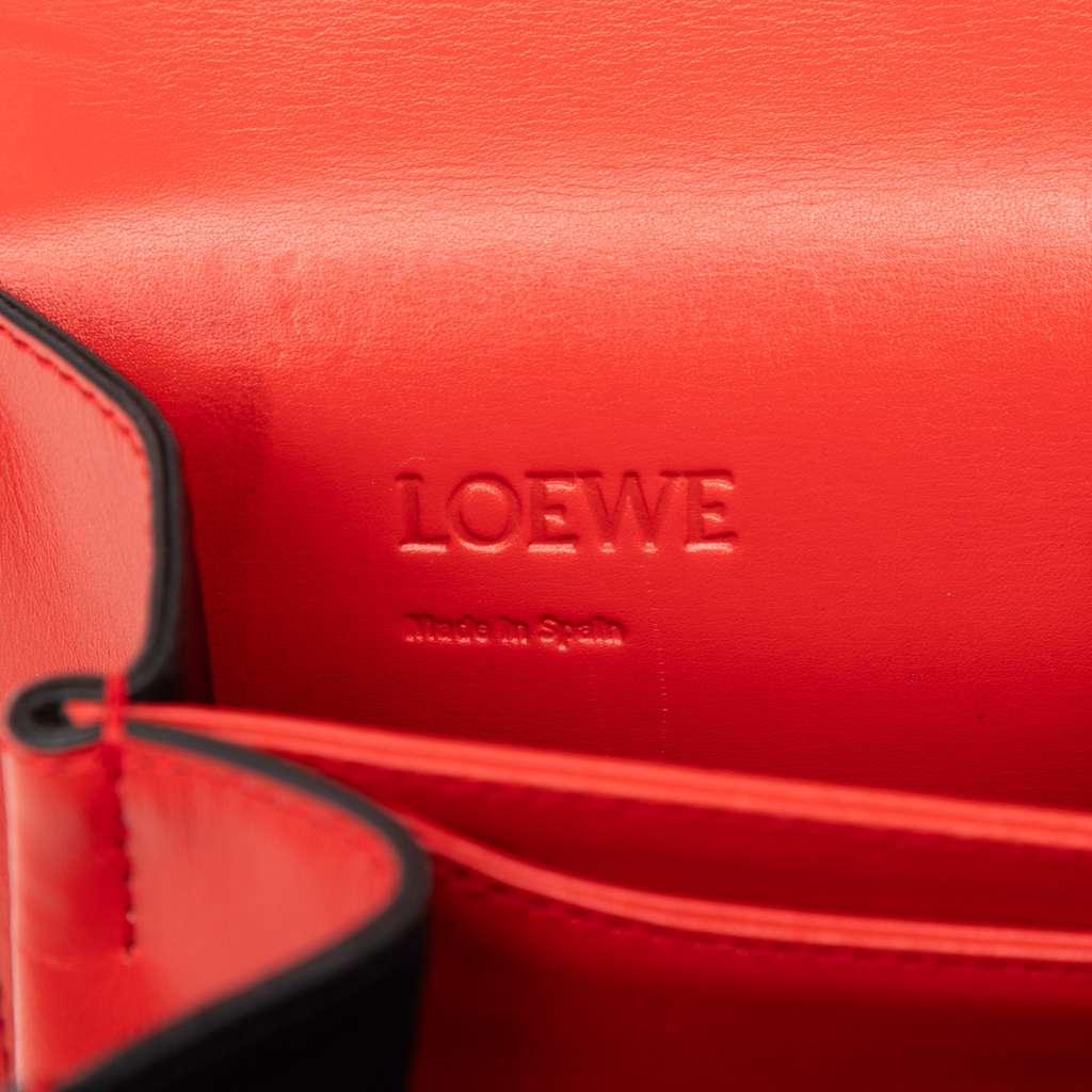 Loewe Medium Leather Barcelona Crossbody Red Leather Good condition - Box View