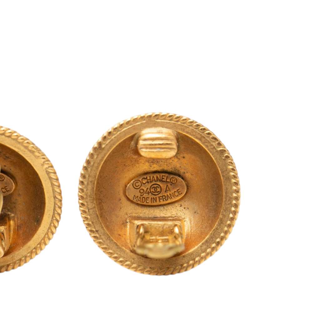 Chanel Gold Plated CC Button Clip on Earrings Gold Metal Good condition - Inside View