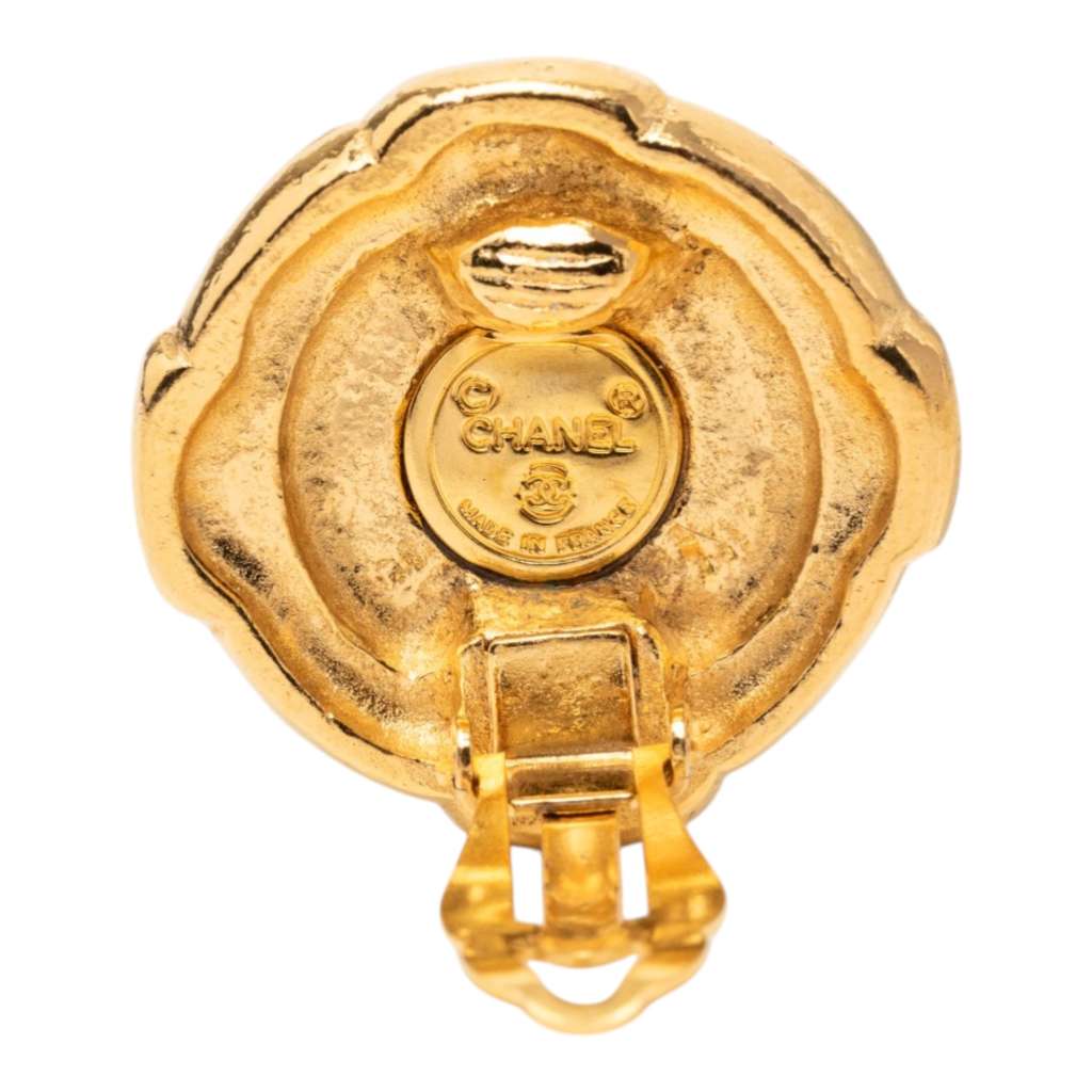 Chanel Gold Plated CC Round Clip On Earrings Gold Metal Good condition - Inside View