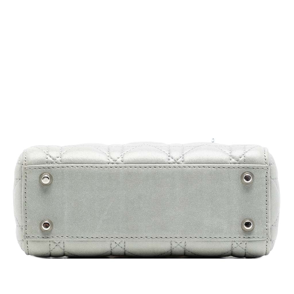 Dior Mini Iridescent Lambskin Cannage Lady Dior Silver Leather Good condition - Inside View