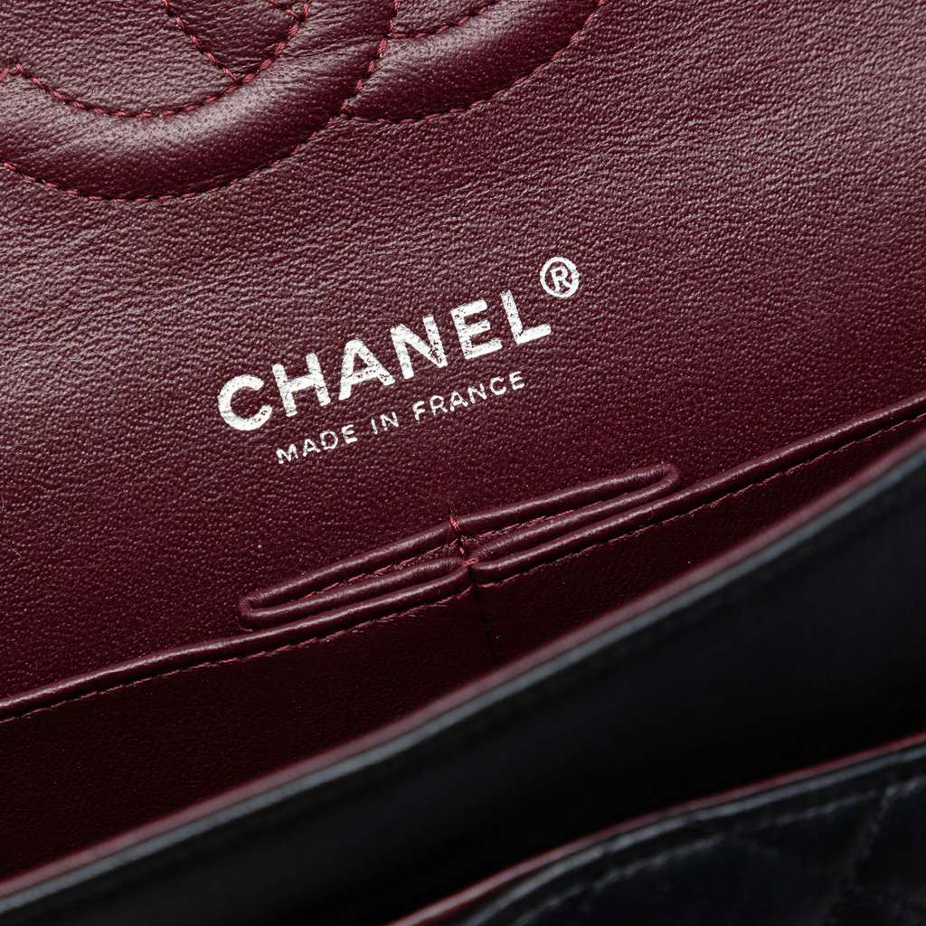 Chanel Medium Classic Lambskin Double Flap Black Leather Good condition - Box View