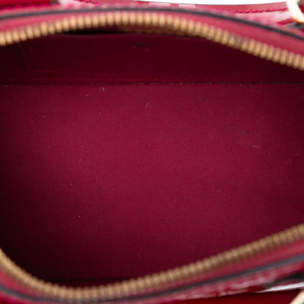 Louis Vuitton Monogram Vernis Alma BB Pink Leather Good condition - Model View