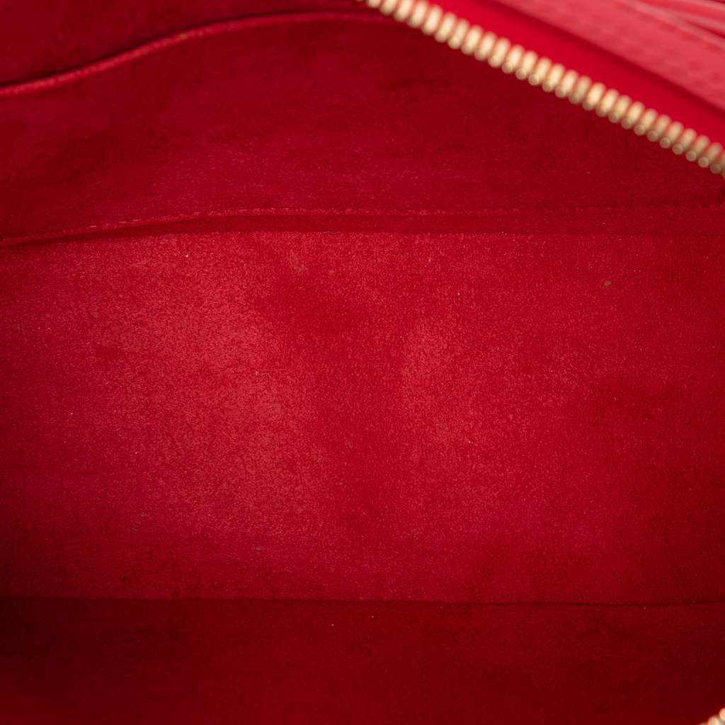 Louis Vuitton Epi Jasmine Red Leather Good condition - Model View