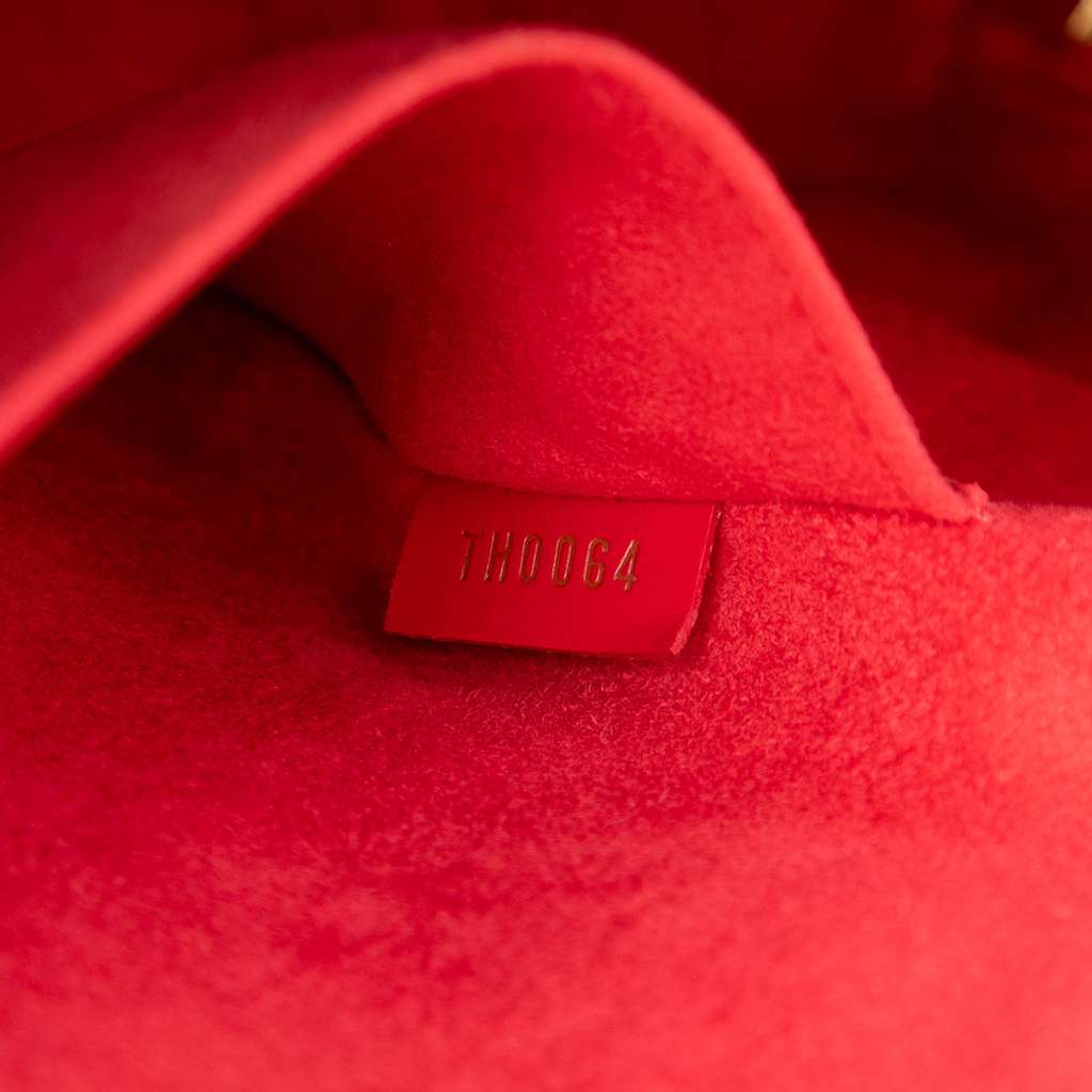 Louis Vuitton Epi Jasmine Red Leather Good condition - Box View