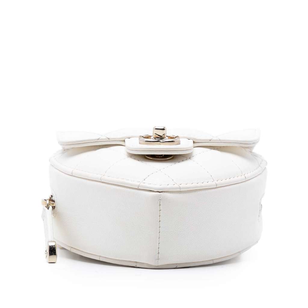 Chanel Mini Lambskin CC in Love Heart Belt Bag White Leather Good condition - Inside View