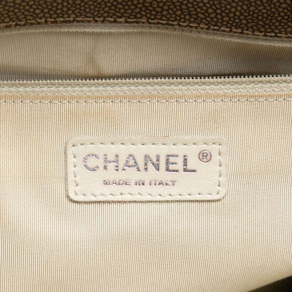 Chanel Metallic Caviar Grand Shopping Tote Brown Leather Good condition - Box View