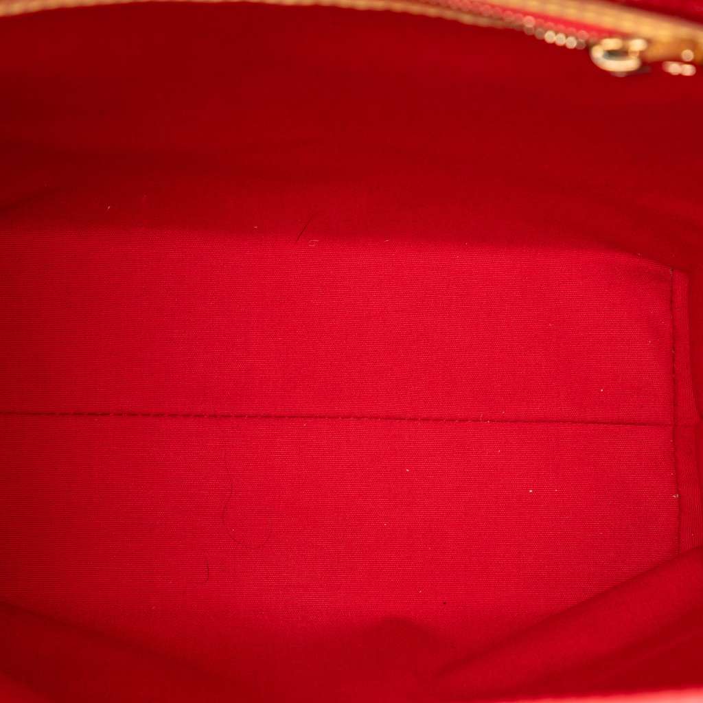 Louis Vuitton Monogram Vernis Reade MM Red Leather Good condition - Model View