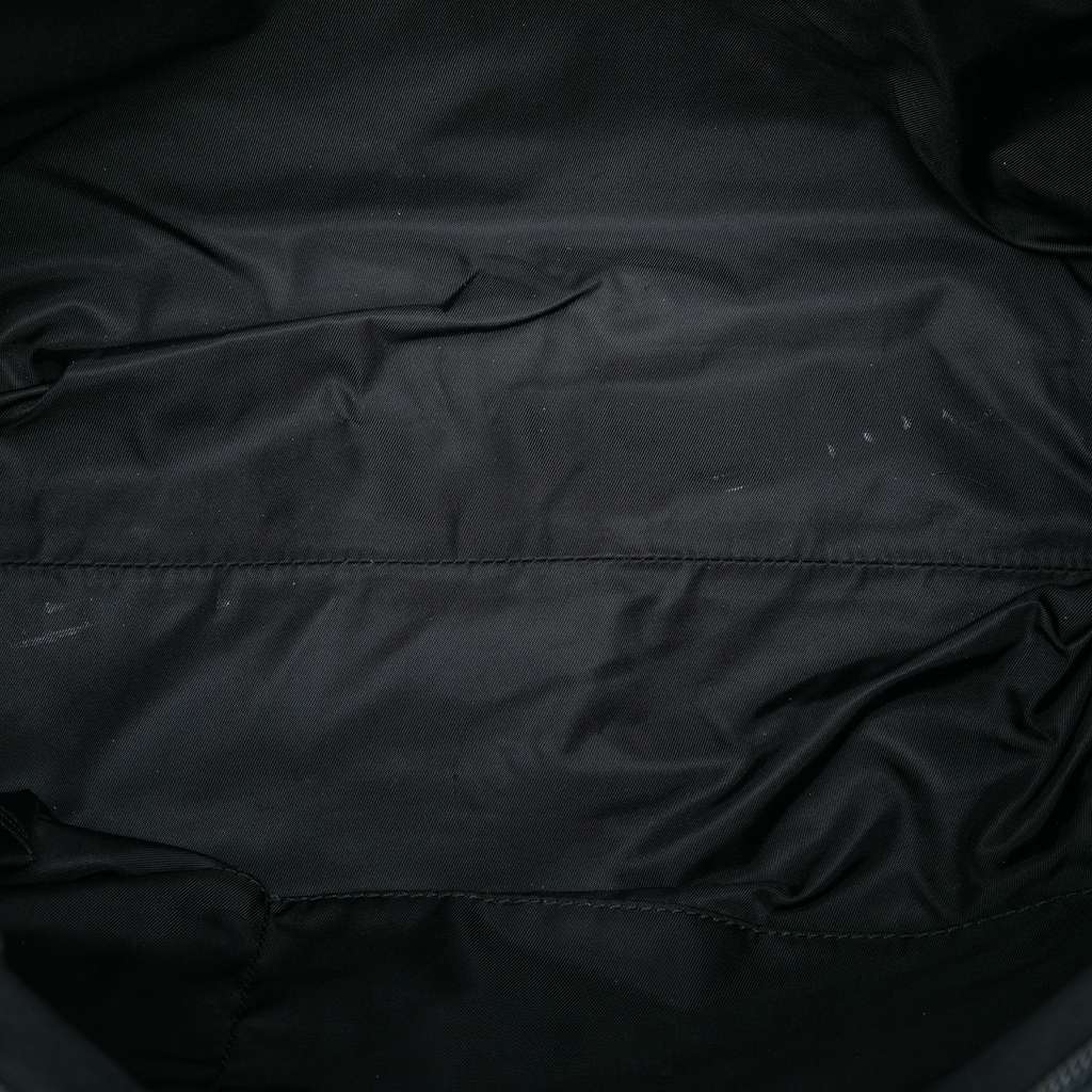 Gucci GG Canvas Web Tote Black Canvas Good condition - Model View