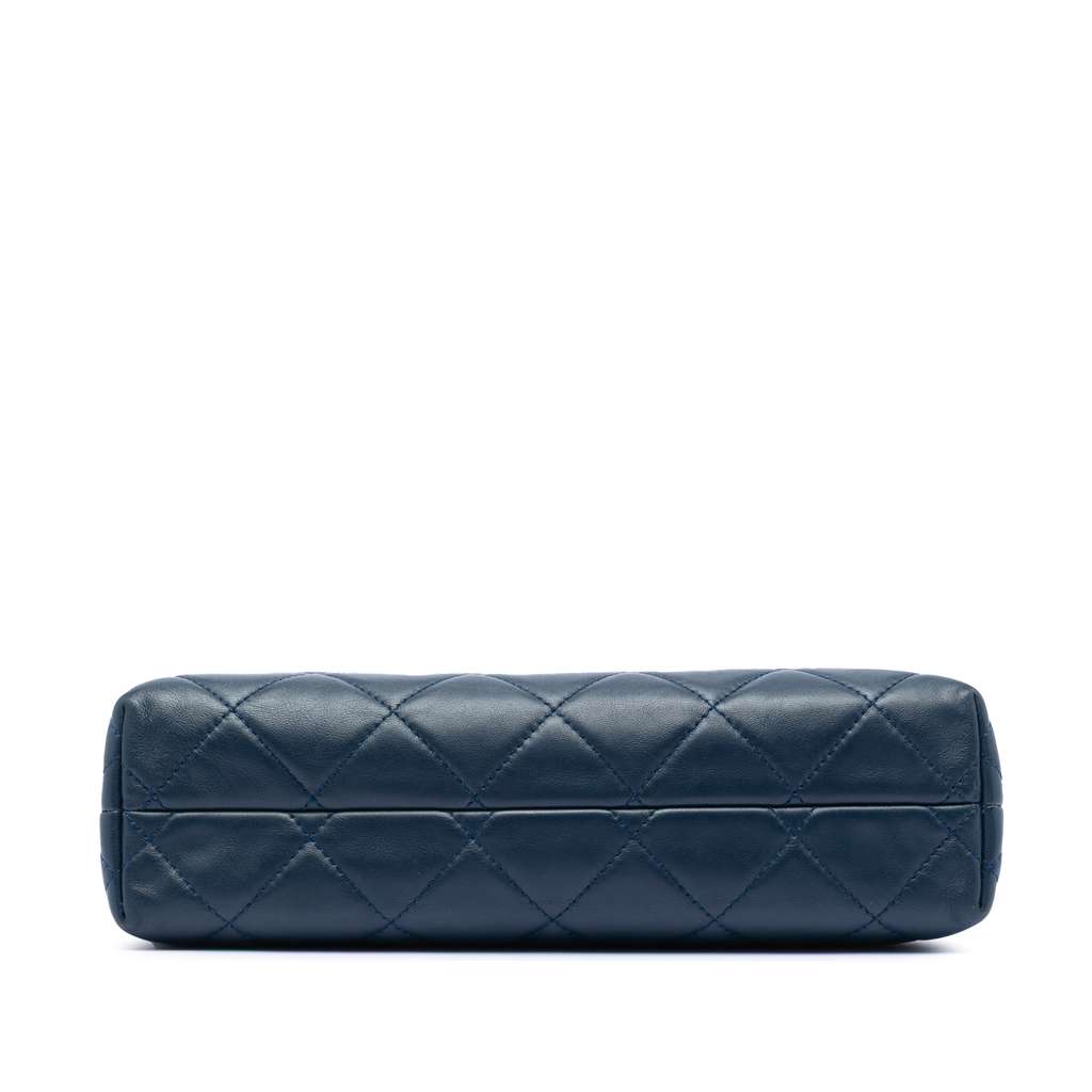 Chanel Quilted Calfskin In The Business Flap Blue Leather Good condition - Inside View
