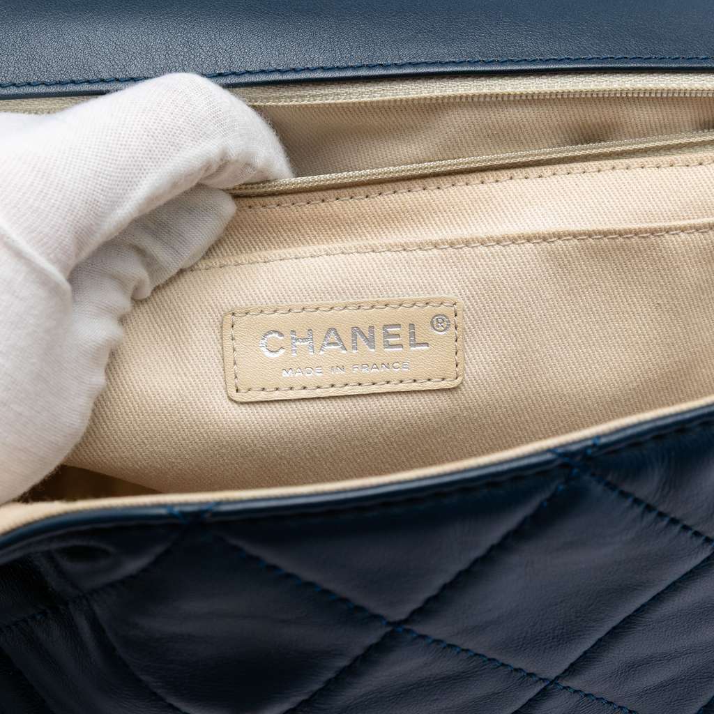 Chanel Quilted Calfskin In The Business Flap Blue Leather Good condition - Box View