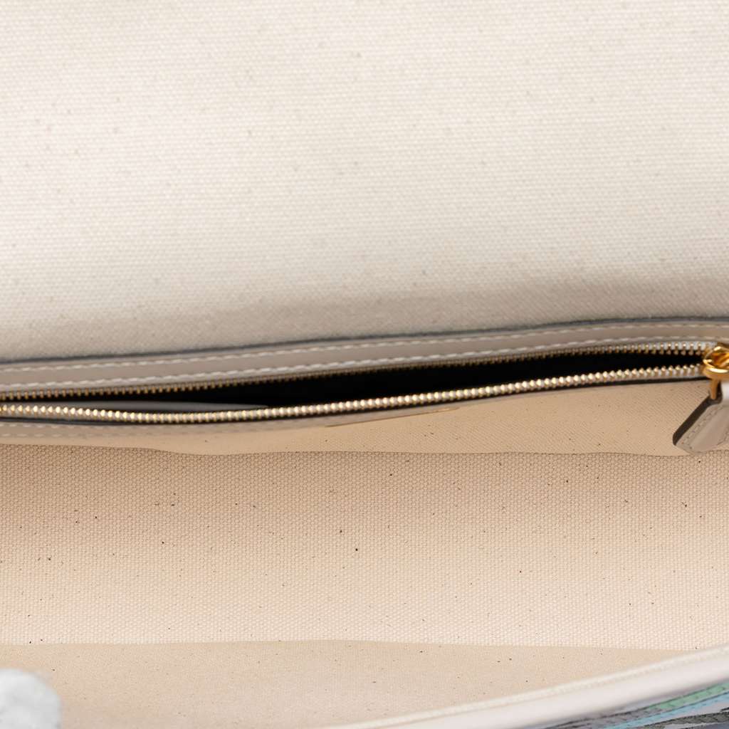 Fendi Zucca Embroidered Canvas Baguette Satchel White Canvas Good condition - Model View