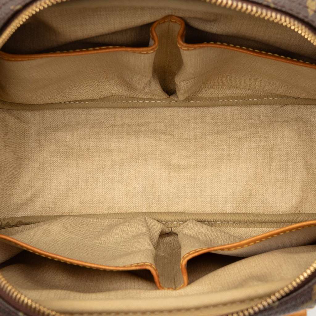 Louis Vuitton Monogram Trouville Brown Good condition - Model View