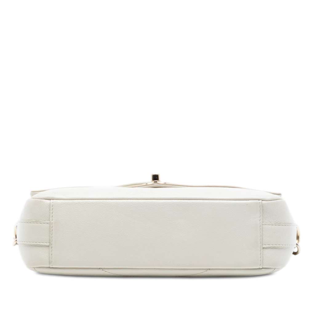 Chanel Mini Quilted Sheepskin Double Chevron Flap White Leather Good condition - Inside View